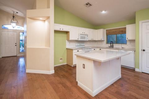 3327 E Chickadee Rd, Gilbert, AZ 85297 photo 10