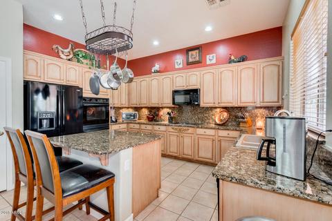 1679 E Hearne Way, Gilbert, AZ 85234 photo 3