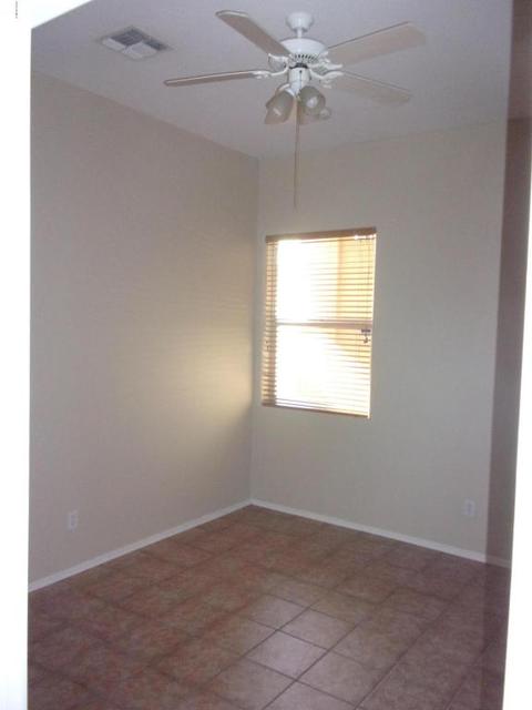 2014 N Milkweed Loop, Phoenix, AZ 85037 photo 15