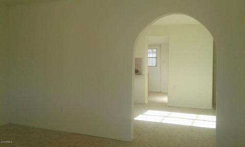 2418 E Mobile Ln, Phoenix, AZ 85040 photo 5