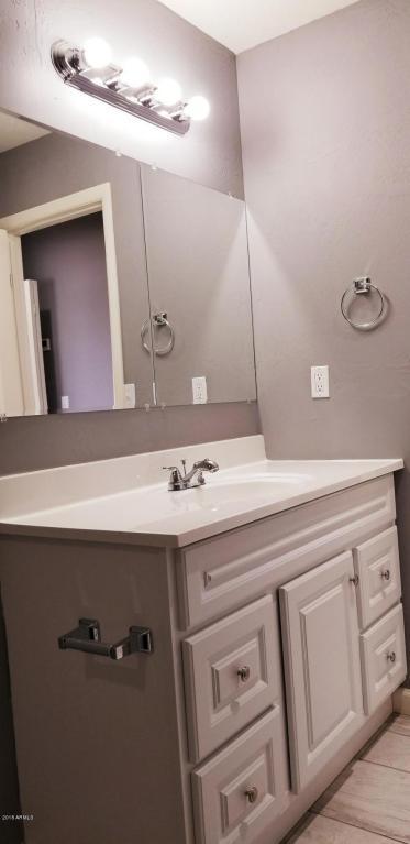 4542 E Lynne Ln, Phoenix, AZ 85042 photo 11