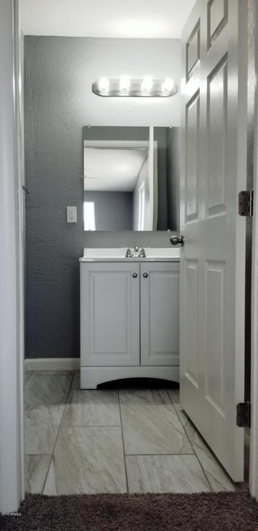 4542 E Lynne Ln, Phoenix, AZ 85042 photo 15