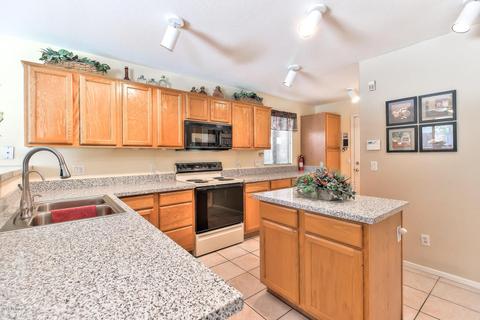 4747 E Lavender Ln S, Phoenix, AZ 85044 photo 6