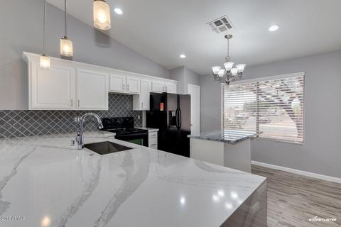 2055 S Rennick Dr, Apache Junction, AZ 85120 photo 4