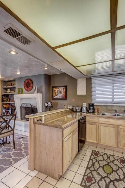 3201 E Delcoa Dr, Phoenix, AZ 85032 photo 9