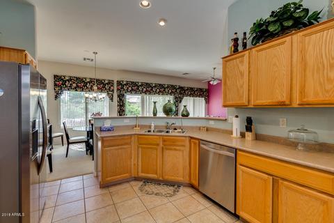 4523 E Strawberry Dr, Gilbert, AZ 85298 photo 9