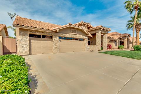 1050 W Iris Dr, Gilbert, AZ 85233 photo 2