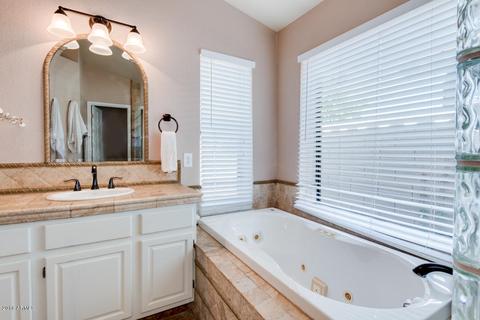1050 W Iris Dr, Gilbert, AZ 85233 photo 25