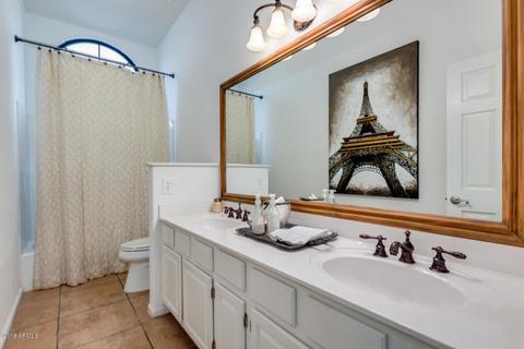 1050 W Iris Dr, Gilbert, AZ 85233 photo 30