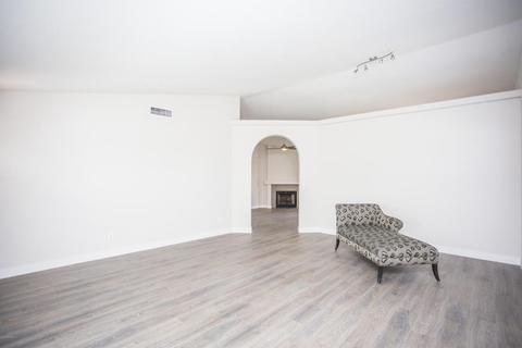 1914 E Sharon Dr, Phoenix, AZ 85022 photo 4