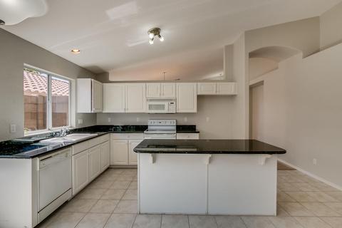 1012 E Mountain Vista Dr, Phoenix, AZ 85048 photo 2