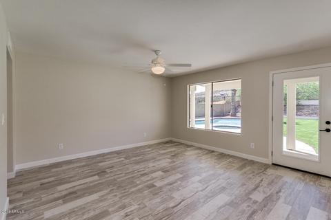 4102 E Thistle Landing Dr, Phoenix, AZ 85044 photo 10