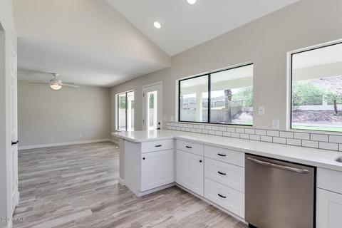 4102 E Thistle Landing Dr, Phoenix, AZ 85044 photo 16