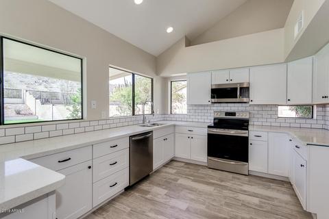 4102 E Thistle Landing Dr, Phoenix, AZ 85044 photo 3
