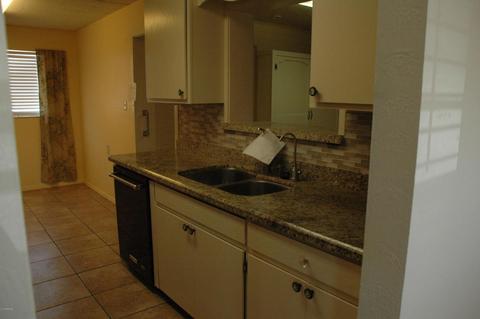 1714 E Nancy Ln, Phoenix, AZ 85042 photo 9
