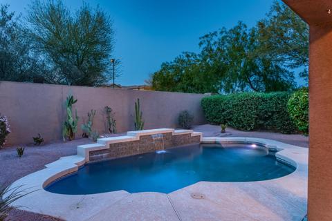 3838 E Patrick Ln, Phoenix, AZ 85050 photo 4