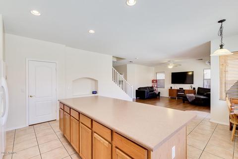 962 E San Tan Dr, Gilbert, AZ 85296 photo 8