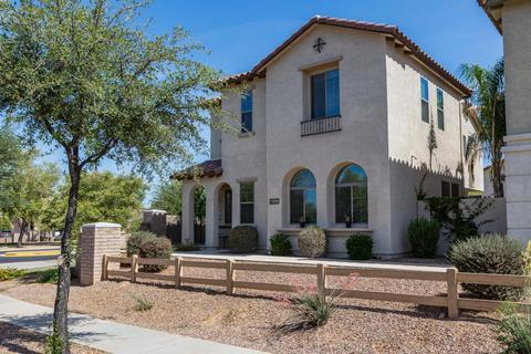 4443 E Remington Dr, Gilbert, AZ 85297 photo 2