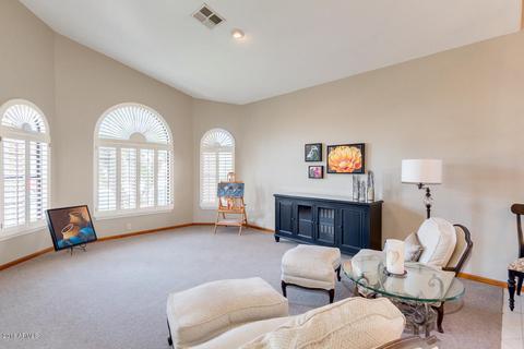 1019 W Iris Dr, Gilbert, AZ 85233 photo 5