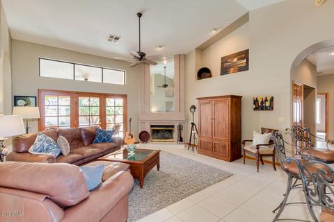 1019 W Iris Dr, Gilbert, AZ 85233 photo 9