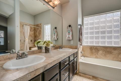 3201 E Wickieup Ln, Phoenix, AZ 85050 photo 24