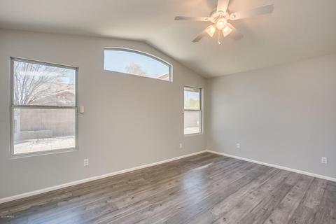 3201 E Wickieup Ln, Phoenix, AZ 85050 photo 23