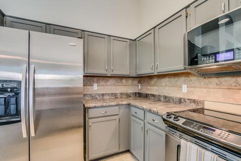 3201 E Wickieup Ln, Phoenix, AZ 85050 photo 14
