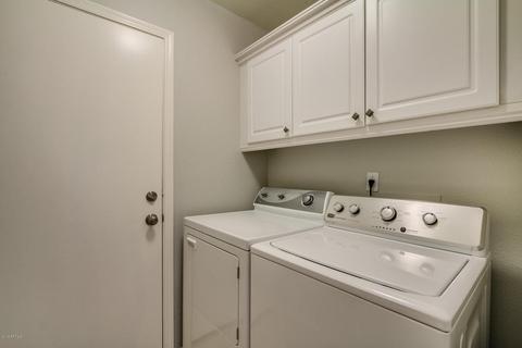3201 E Wickieup Ln, Phoenix, AZ 85050 photo 33
