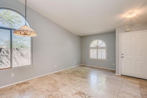 3201 E Wickieup Ln, Phoenix, AZ 85050 photo 7