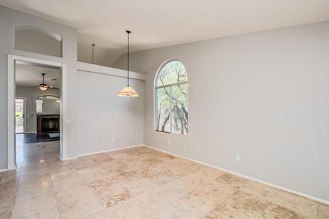 3201 E Wickieup Ln, Phoenix, AZ 85050 photo 9