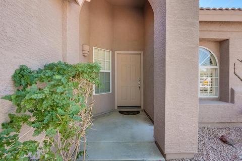 3201 E Wickieup Ln, Phoenix, AZ 85050 photo 4
