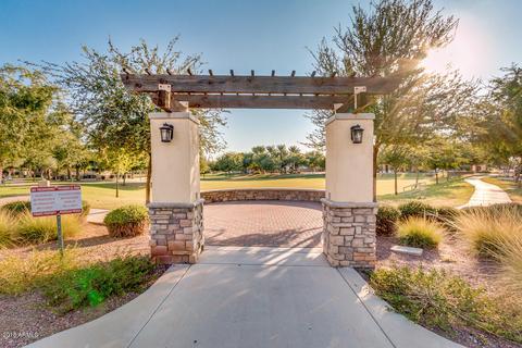 1489 S Buckaroo Trl, Gilbert, AZ 85296 photo 43