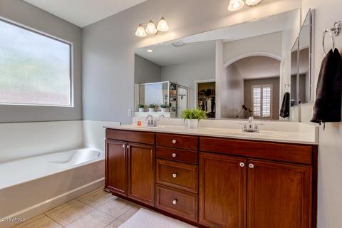 1489 S Buckaroo Trl, Gilbert, AZ 85296 photo 19