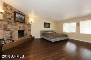 1702 E Aire Libre Ave, Phoenix, AZ 85022 photo 1