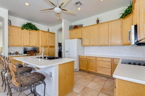 2753 E Arrowhead Trl, Gilbert, AZ 85297 photo 6