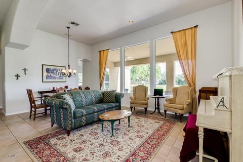 2753 E Arrowhead Trl, Gilbert, AZ 85297 photo 4