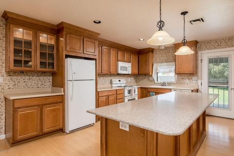 3907 W Morrow Dr, Glendale, AZ 85308 photo 9
