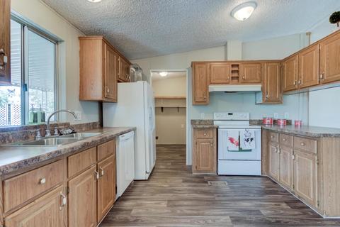 2731 W Cody St, Apache Junction, AZ 85120 photo 6