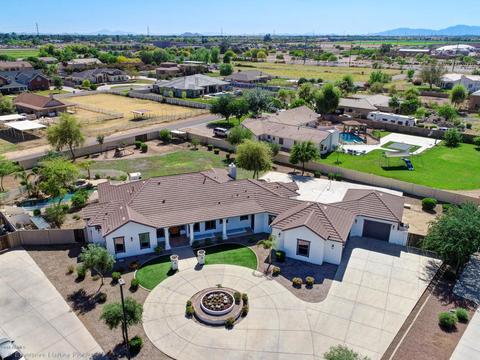 2545 E Cattle Dr, Gilbert, AZ 85297 photo 4