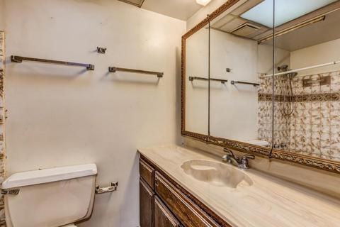 4226 W Echo Ln, Phoenix, AZ 85051 photo 9