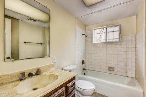 4226 W Echo Ln, Phoenix, AZ 85051 photo 15