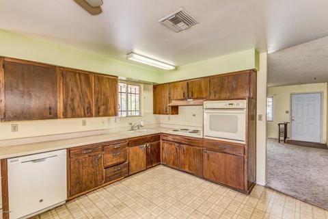 4226 W Echo Ln, Phoenix, AZ 85051 photo 3