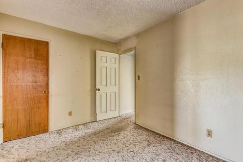4226 W Echo Ln, Phoenix, AZ 85051 photo 6