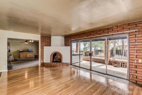 2313 E Lincoln Dr, Phoenix, AZ 85016 photo 3