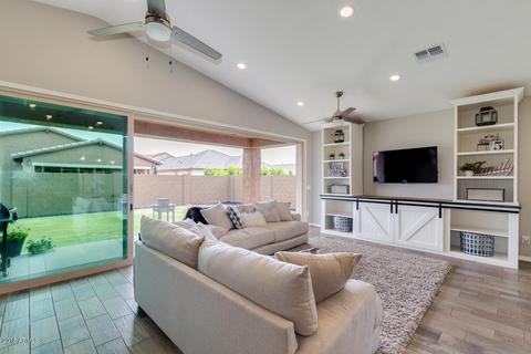10409 E Durant Dr, Mesa, AZ 85212 photo 3