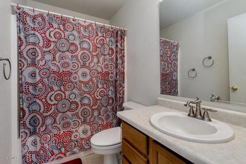 654 S Hazel Ct, Gilbert, AZ 85296 photo 7