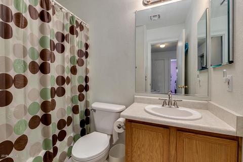 654 S Hazel Ct, Gilbert, AZ 85296 photo 8