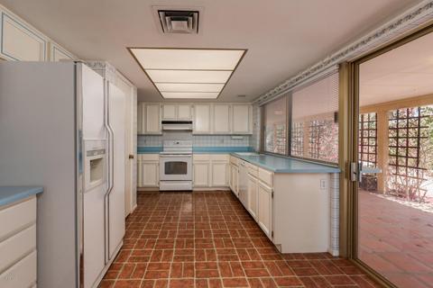 2920 E Cobre Dr, Phoenix, AZ 85028 photo 7