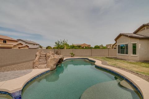 3048 E Santa Fe Ln, Gilbert, AZ 85297 photo 2