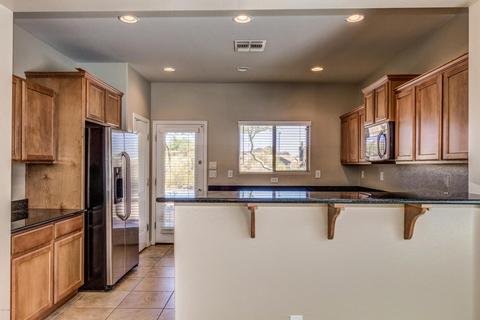 27723 N 18th Dr, Phoenix, AZ 85085 photo 4
